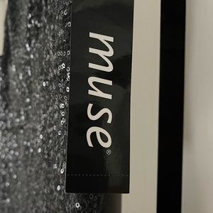 Classic style and fit. Zip up back. Comfy!